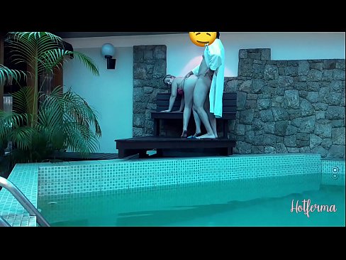 ❤️ Giimbitar sa amo ang katabang sa pool, apan dili makasukol sa init super sex sa amon ceb.pornoklinge.ru